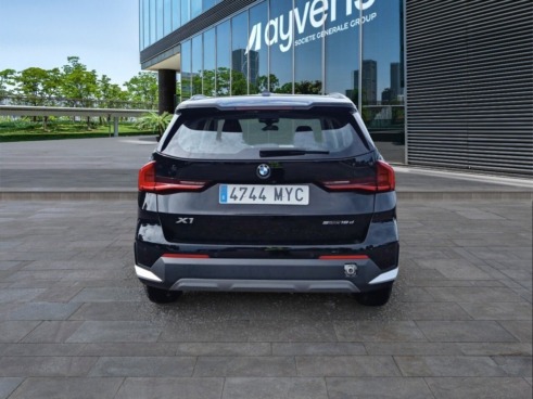 40543ad341c7ad9b85737cf1254c2d0f-704 Bmw X1 Sdrive18d - 5