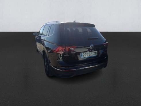40543ad341c7ad9b85737cf1254c2d0f-946 Volkswagen Tiguan Allspace Life 2.0 Tdi 110kw (150cv) Dsg 4motion - 6