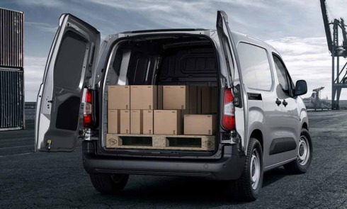 furgonetas para autónomos peugeot partner Furgonetas de segunda mano para autónomos: cómo elegir según la carga y el trabajo real