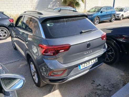 40543ad341c7ad9b85737cf1254c2d0f-1758 Volkswagen T-roc Life 2.0 Tdi 85kw (115cv) - 2