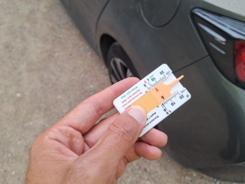 40543ad341c7ad9b85737cf1254c2d0f-2106 Toyota Corolla 2.0 180h Style E-cvt - 8