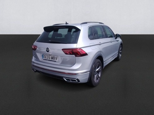 40543ad341c7ad9b85737cf1254c2d0f-2126 Volkswagen Tiguan R-line 2.0 Tdi 110kw (150cv) Dsg - 4