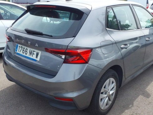 40543ad341c7ad9b85737cf1254c2d0f-1165 Skoda Fabia 1.0 Mpi 59kw (80cv) Ambition - 3