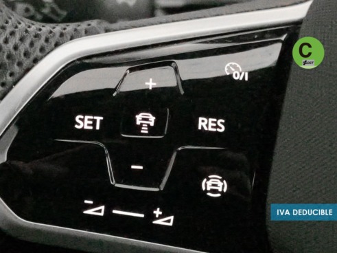40543ad341c7ad9b85737cf1254c2d0f-6613 Volkswagen T-Roc R-Line 2.0 TDI 110 kW (150 CV) - 21