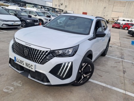 40543ad341c7ad9b85737cf1254c2d0f-3370 Peugeot 2008 Allure Puretech 100 S&S 6 Vel. MAN