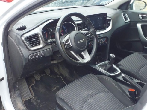40543ad341c7ad9b85737cf1254c2d0f-4048 Kia Xceed 1.0 T-gdi Drive 88kw (120cv) - 5