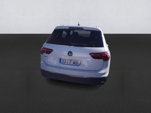 40543ad341c7ad9b85737cf1254c2d0f-4243 Volkswagen Tiguan Allspace Life 2.0 Tdi 110kw (150cv) Dsg - 5