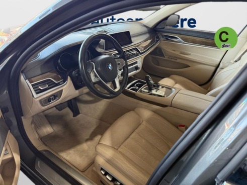 40543ad341c7ad9b85737cf1254c2d0f-4891 BMW Serie 7 750Li xDrive 330 kW (450 CV) - 4