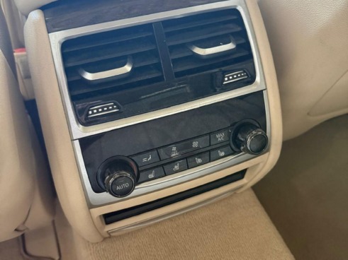 40543ad341c7ad9b85737cf1254c2d0f-4895 BMW Serie 7 750Li xDrive 330 kW (450 CV) - 8