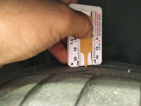 40543ad341c7ad9b85737cf1254c2d0f-5993 BMW Serie 3 320i Auto.