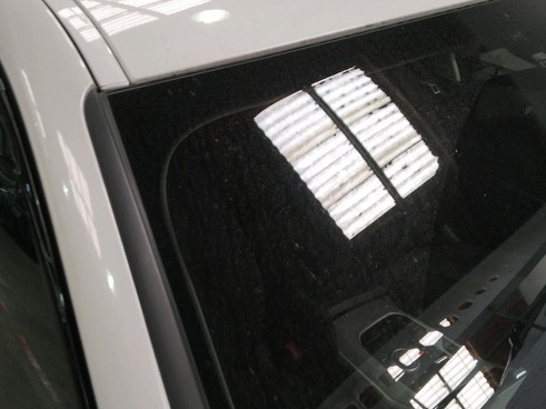 40543ad341c7ad9b85737cf1254c2d0f-5998 Bmw Series 3 320i Auto. - 6