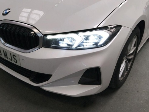 40543ad341c7ad9b85737cf1254c2d0f-6000 Bmw Series 3 320i Auto. - 8