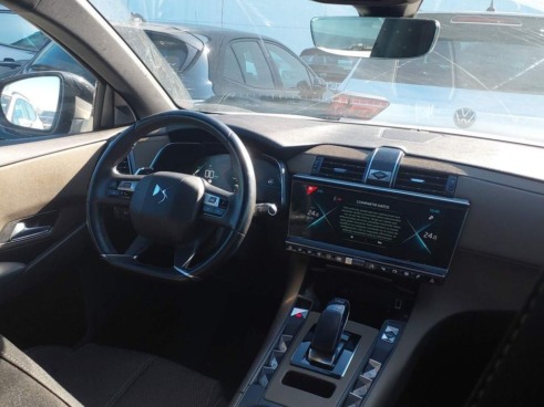 40543ad341c7ad9b85737cf1254c2d0f-6650 Ds Ds 7 Crossback 1.6 E-tense 225 Auto Bastille + - 8