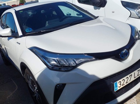 5eb3973b-17c7-aa3e-e93c-74259d29b1ea Toyota C-hr 2.0 180h Advance - 4