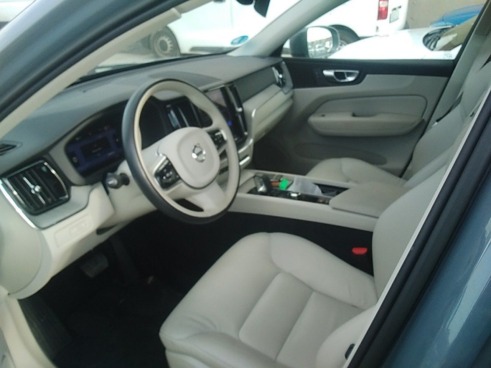 e377af28-1f3d-53ca-541e-c29f7afc7e86 Volvo Xc60 2.0 T6 Awd Recharge Core Auto - 7