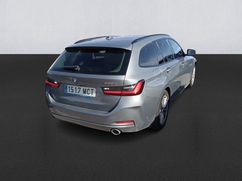 ededd668-82e1-ba9e-7ec9-64588843e0eb Bmw Series 3 330e Xdrive Touring - 4