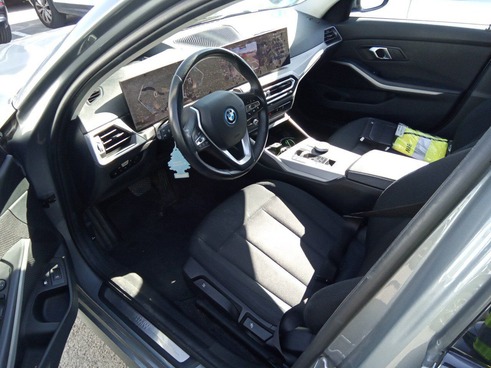 f0c6b120-151c-b472-8242-4ab3cfe5f0a7 Bmw Series 3 330e Xdrive Touring - 7